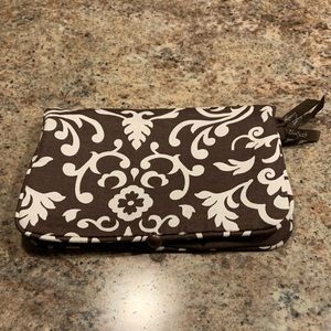 Thirty-one “Parisian Pop” Cosmetic Case